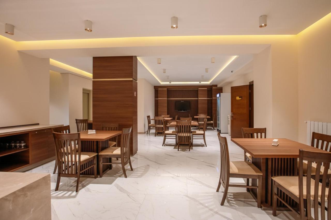 Hotel Parma Tbilisi Exterior foto
